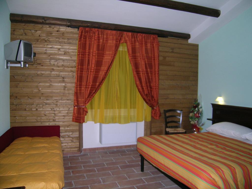 Les Chalets B&B Villetta Barrea Camera foto